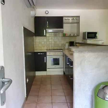 Apartamento Les Acacias- Appartement 34 *